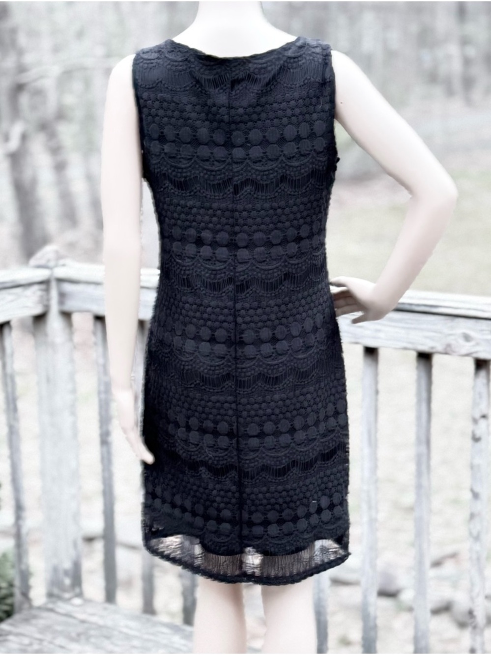 Tiana B. Black Crochet Lace Sleeveless Round Neck Fully Lined Midi Dress Size M - Picture 3 of 9